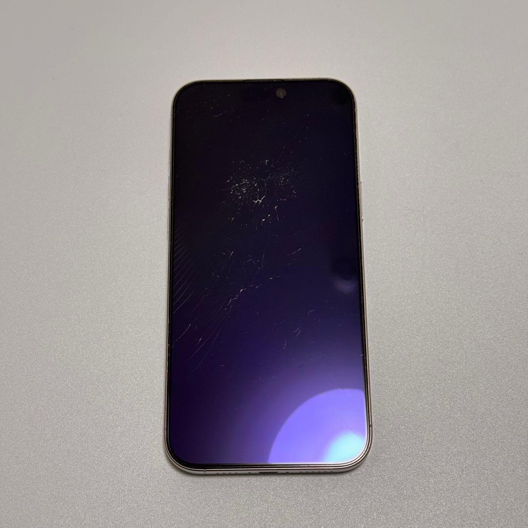 《画面割れ》iPhone 16 pro max ナチュラルチタニウム 本体