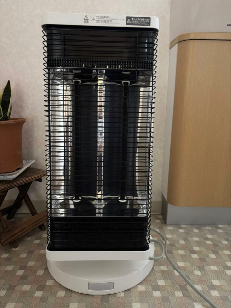 ダイキン 遠赤外線暖房機 セラムヒート 2022年モデル 節電 マットホワイト 遠赤外線暖房機 セラムヒート ラインアップ 家電量販店取扱製品 | 遠