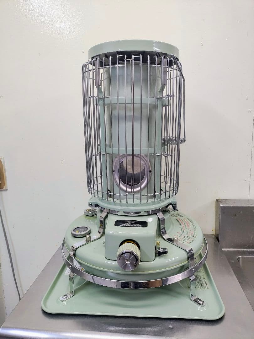 アラジン　ブルーフレーム　グリーン　2011年製 不朽の名作！アラジンのブルーフレームストーブ入荷！[2019.07.31発行