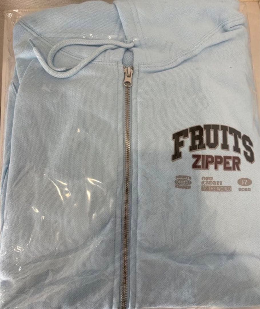 FRUITS ZIPPER 真中まなOSHI API Zip-up hoodie - メルカリ
