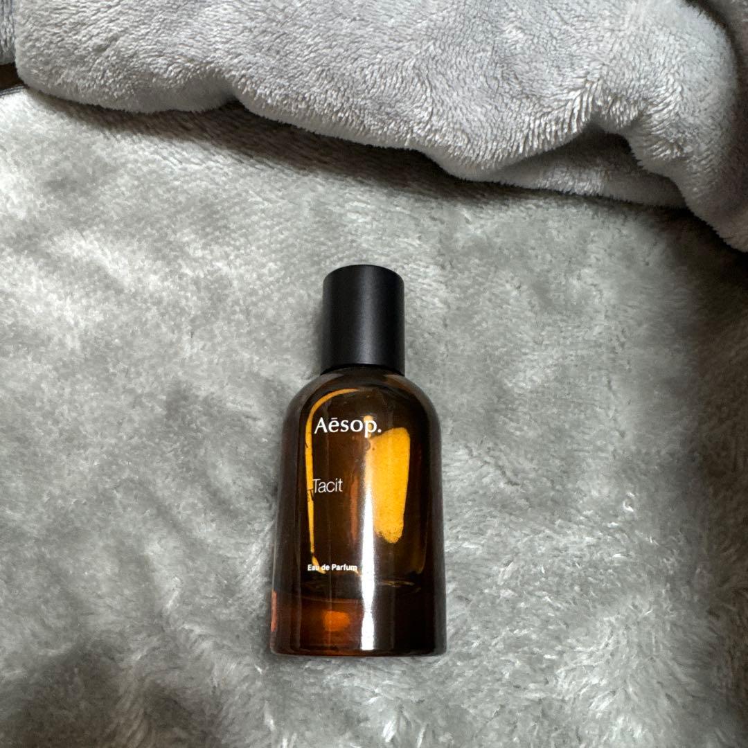 Aesop Tacit 香水 タシット オードパルファム | フレグランス | Aesop (イソップ) 日本