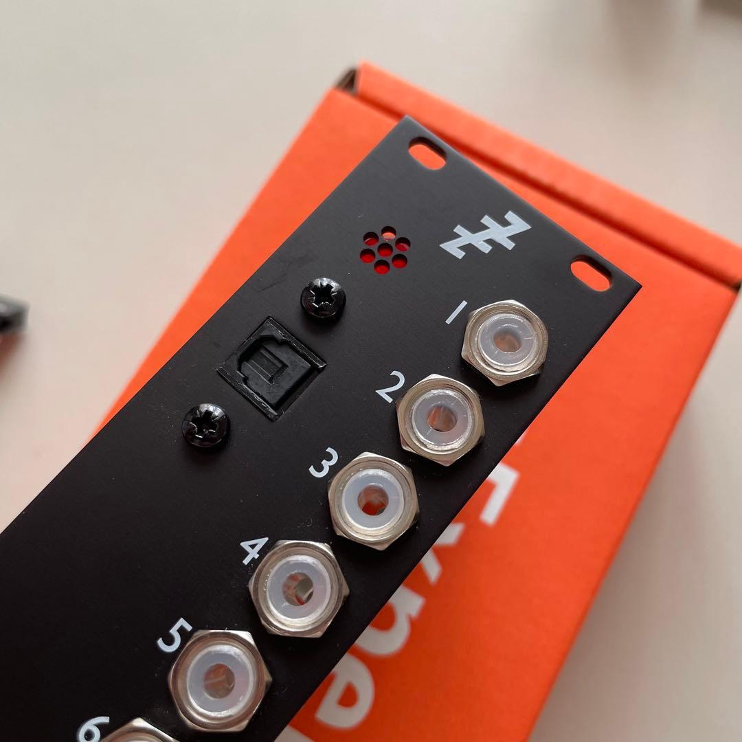 Expert Sleepers ES-6 mk3 ユーロラックモジュラーシンセ - メルカリ