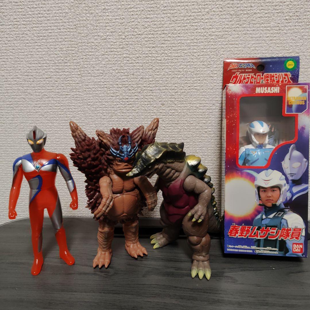 ウルトラマンコスモス 空からの贈り物セット 春野ムサシ 怪獣