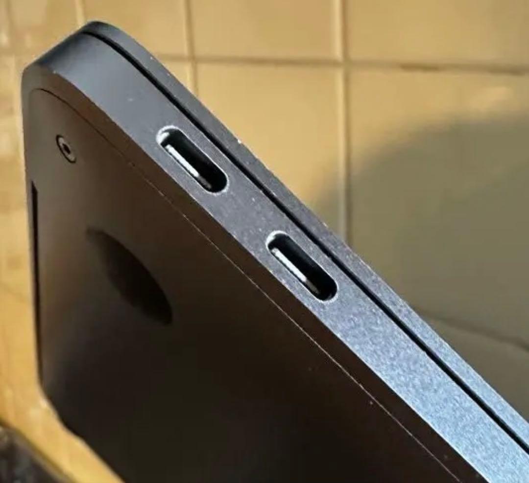 Apple MacBook Air 13インチ A1932 OS切替可 - メルカリ