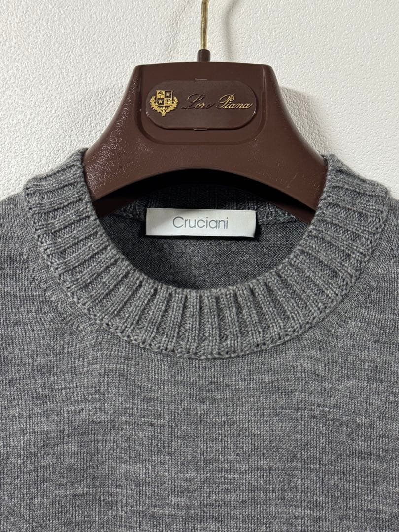 最終値引き】クルチアーニ 46 グレー ウール ニット - トップス新着