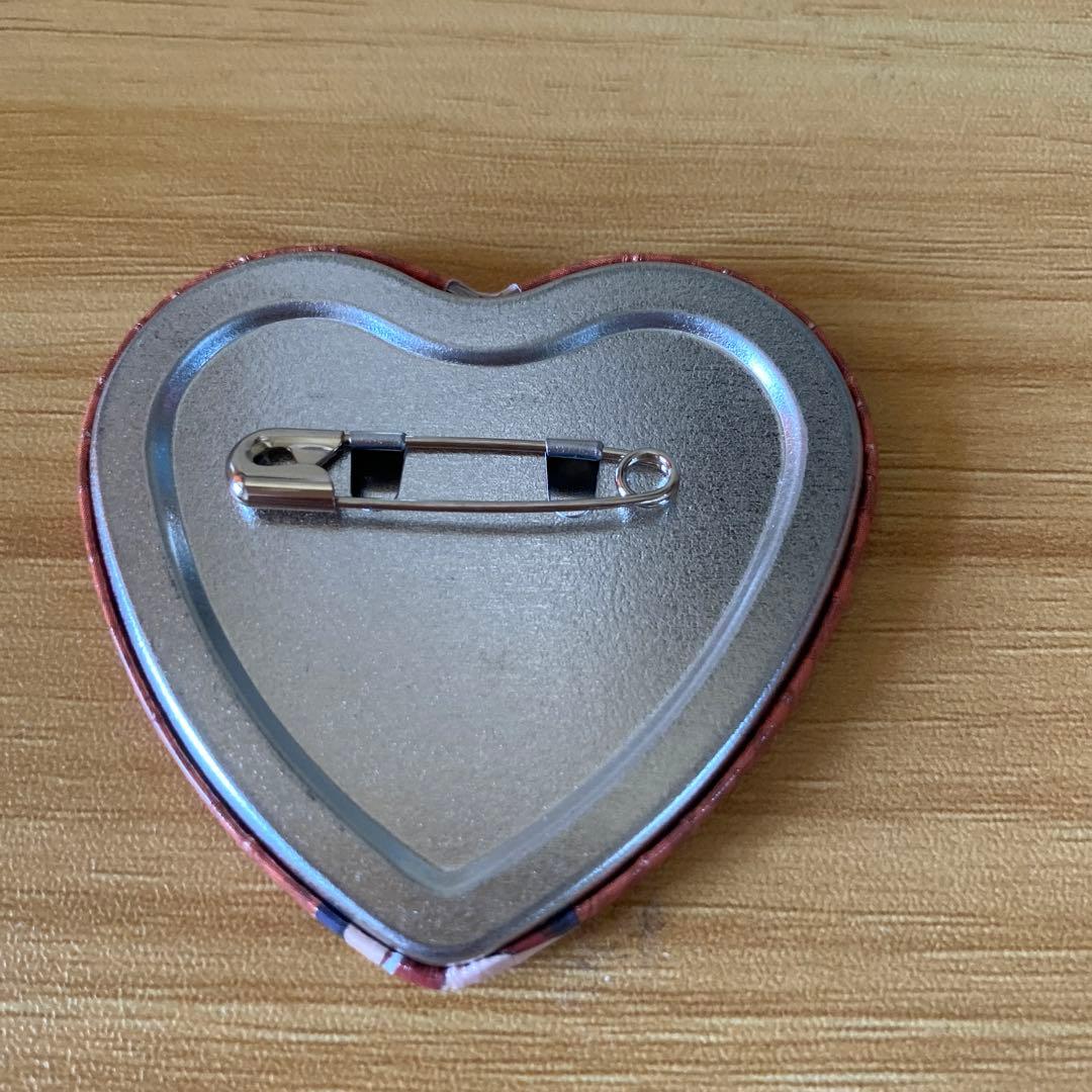 文豪ストレイドッグス 公式 書き下ろしハート缶バッジ ロフト 泉鏡花