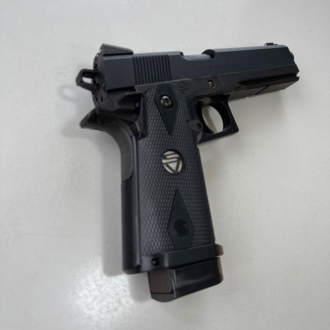 ガスガン ブラックモデル 取扱説明書付きの通販はau PAY マーケット