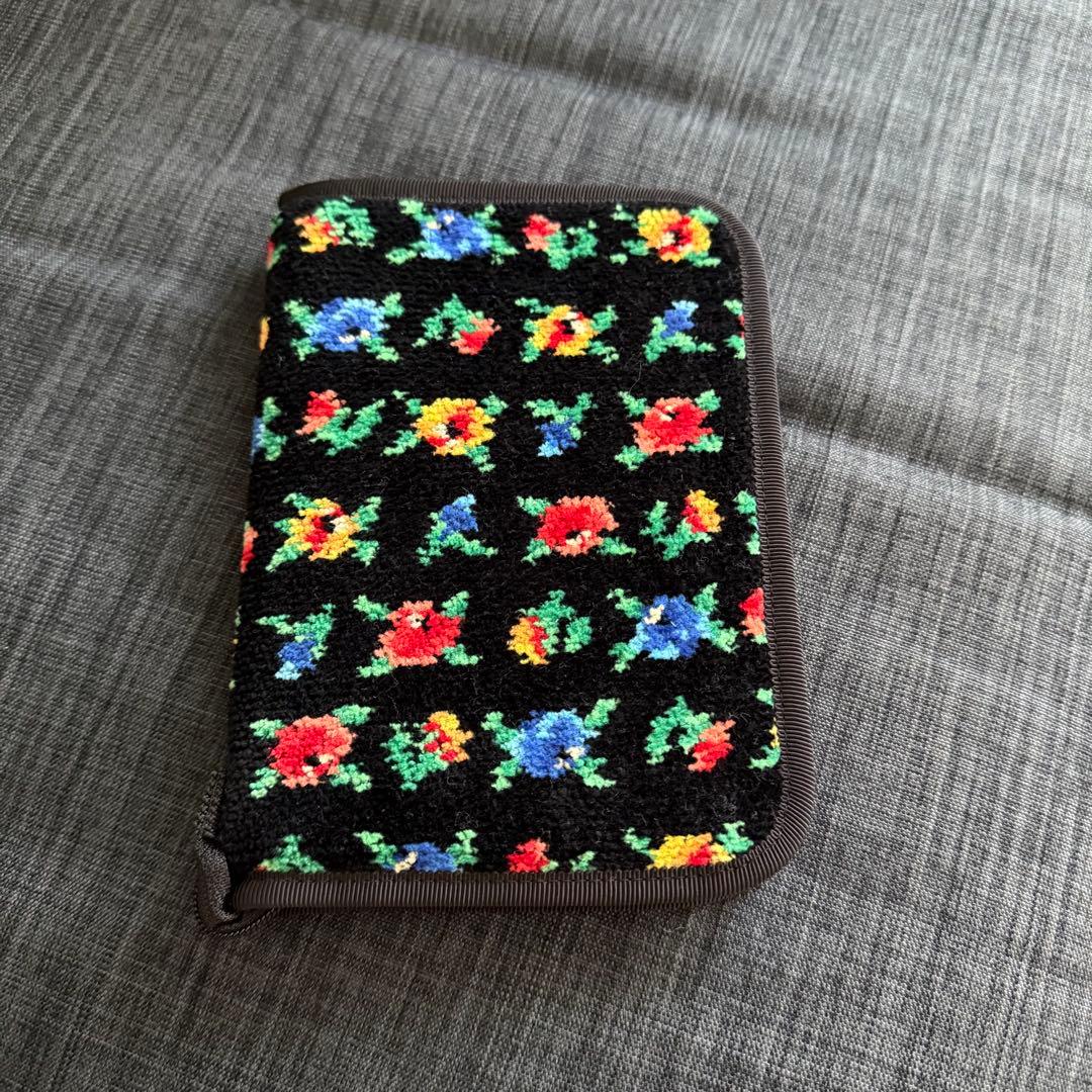 FEILER フェイラー お薬手帳ケース 花柄 ブラック 母子手帳 通帳ケース