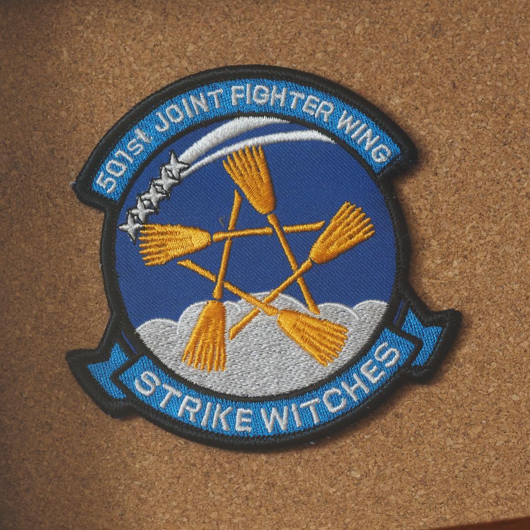 ストライクウィッチーズ 特典 部隊章ワッペン 501 507 額縁付き - メルカリ