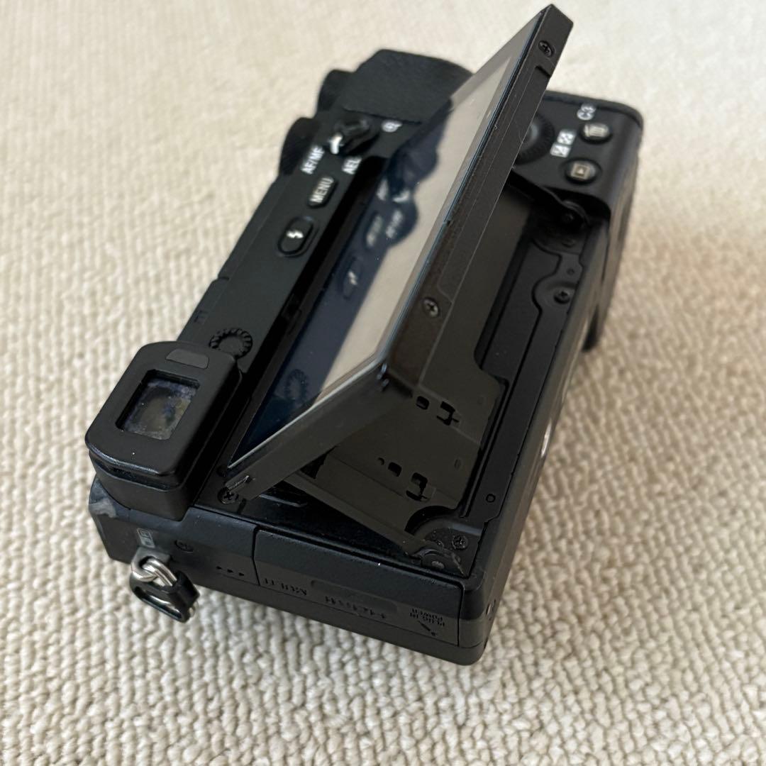 Sony α5500 + E18-55mm F3.5-5.6 カメラ ソニー