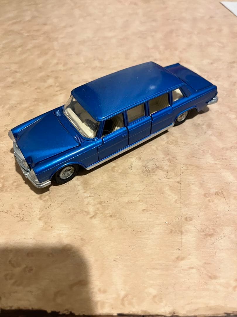 リムジン ベンツ600プルマン　DINKY TOYS 本体のみ リムジン ベンツ600プルマン DINKY TOYS 本体のみ - メルカリ