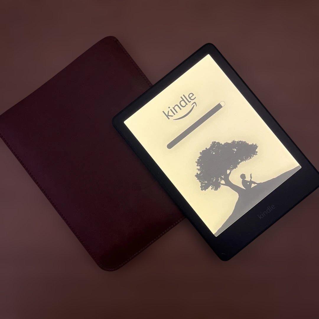 Kindle Paperwhite【11世代・8G・広告あり】 カバー付き Kindle Paperwhite(第11世代）【広告あり】【8GB】カバー付き Kindle