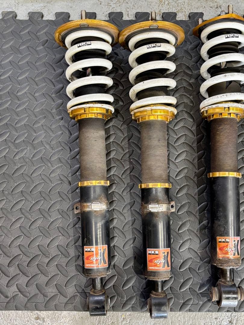クラウン クラウンハイブリッド ￼HKS 車高調 ジャンク品￼ - メルカリ