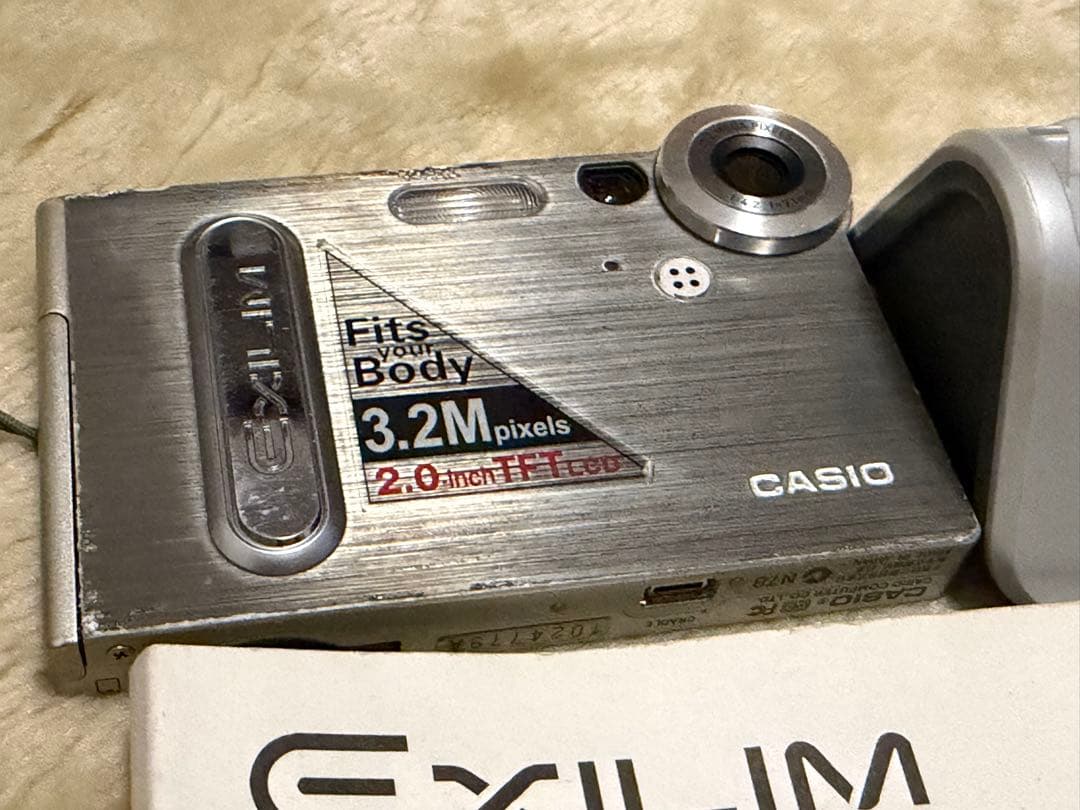 動作確認済】カシオ EXILIM EX-S3 充電クレードル付 - メルカリ