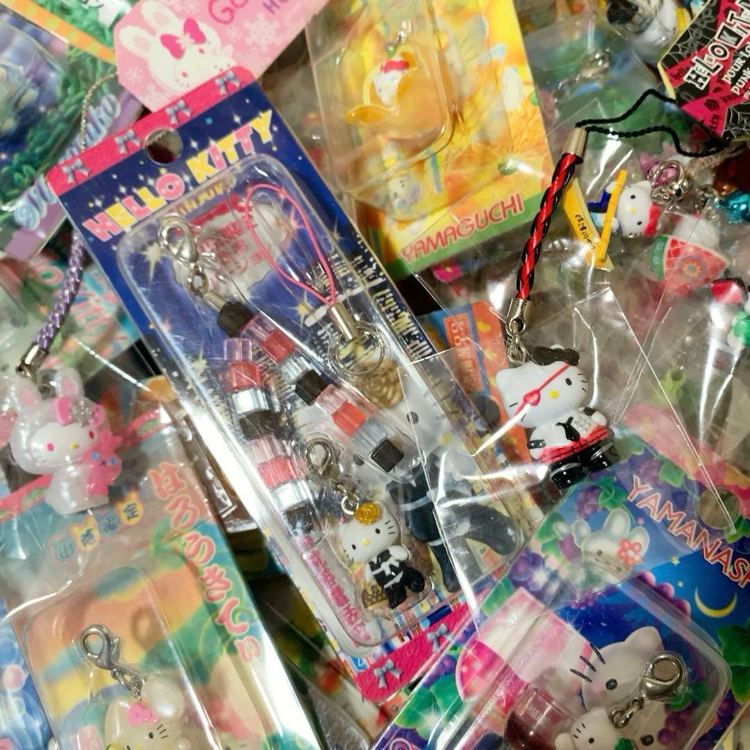 ご当地キティ 68個 根付 ファスナーマスコット パンク/新宿ver.キティ