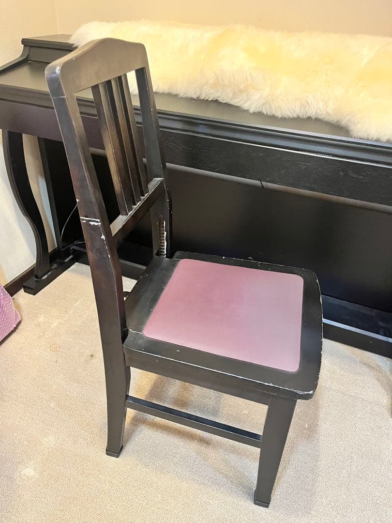 ピアノ椅子 黒い木製椅子 引き出し付き 紫座面 - メルカリ