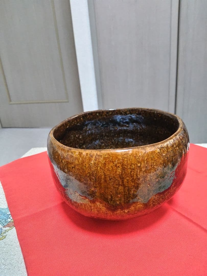 暑中お値下げしました 茶碗大樋年朗(長左衛門)作鵬雲斉箱書飴釉逸品