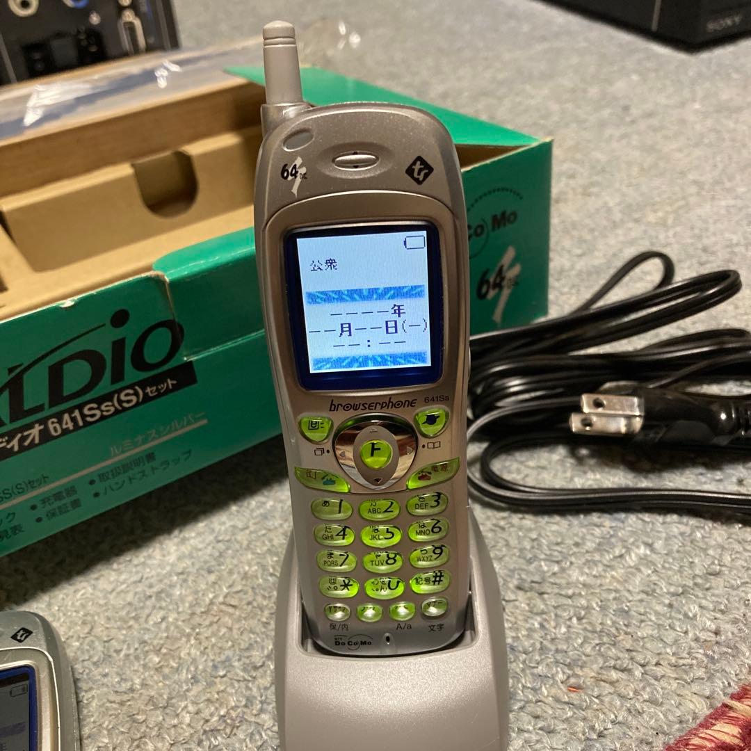 いろんなPHS ジャンク品、新品DoCoMo D501i 6代セット - メルカリ