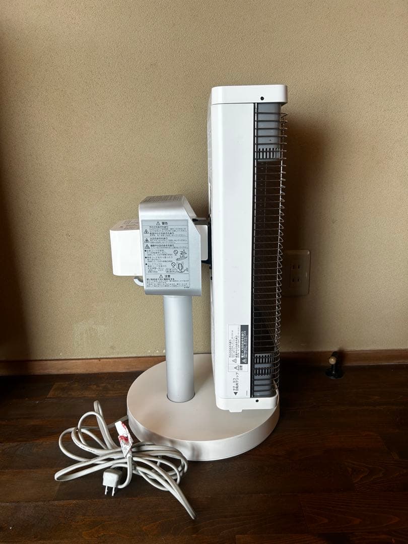 DAIKIN ダイキン ERFT11XS-W 遠赤外線ヒーター 20年製