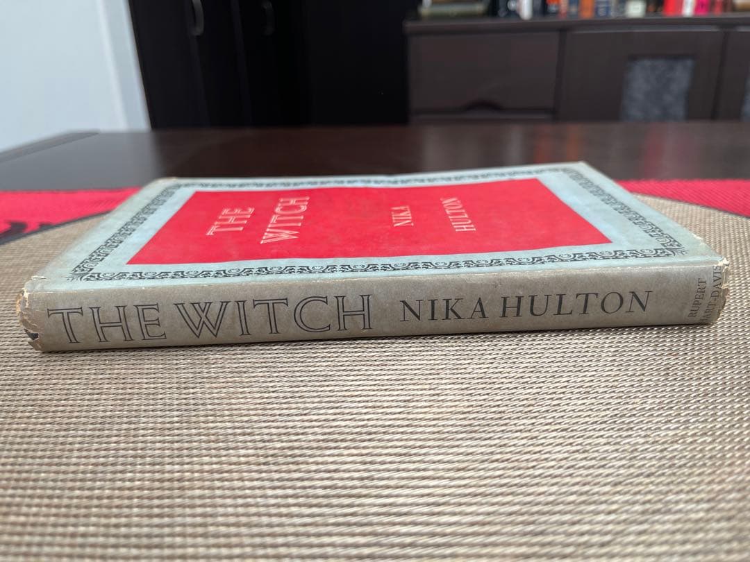 1960版 THE WITCH Nika Hulton