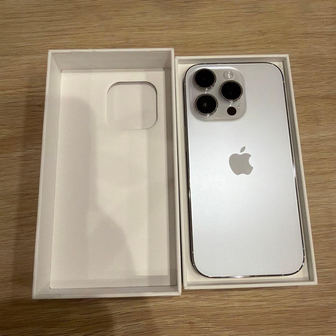 Apple iPhone 14 Pro シルバー 本体 - メルカリ