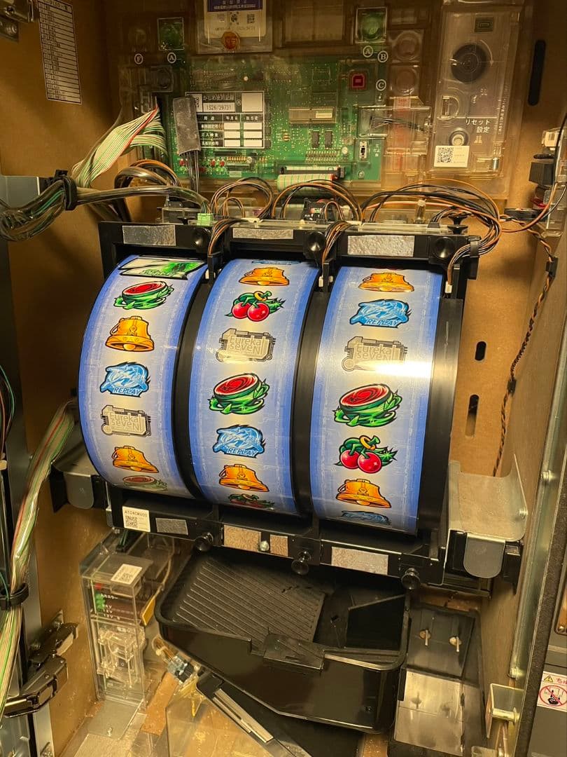 エウレカセブン2実機コイン不要機付き