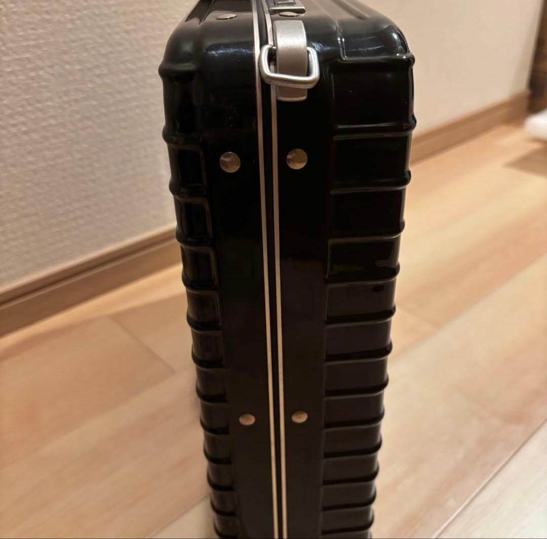 RIMOWA Limbo リンボ アタッシュケース 14L グロスブラック - メルカリ