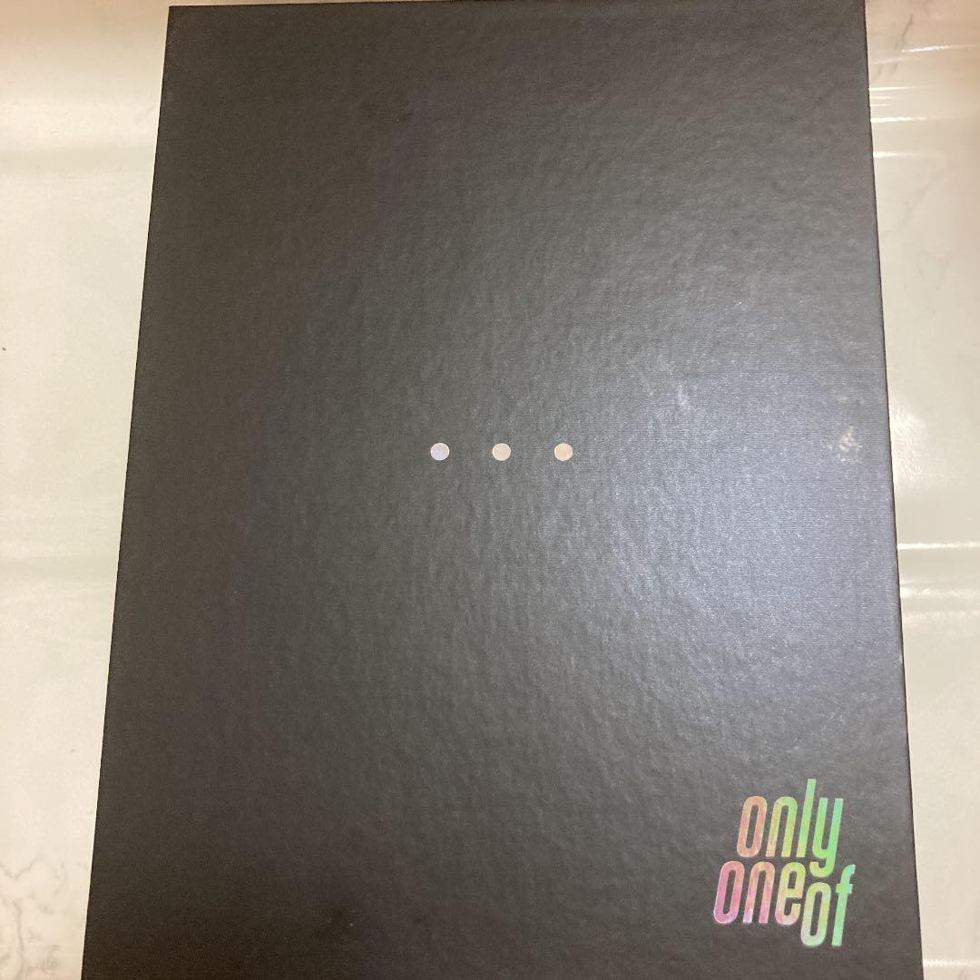 OnlyOneOf オンオブ dot point jump Preview] OnlyOneOf 1st Mini Album '• • •' (dot point jump) Spoiler