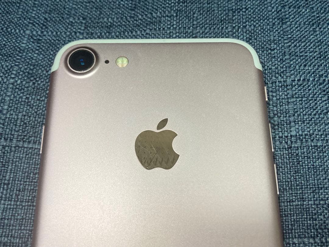 iPhone7 正常動作品 SIMフリー 残債無し ロック解除済み 送料込み！