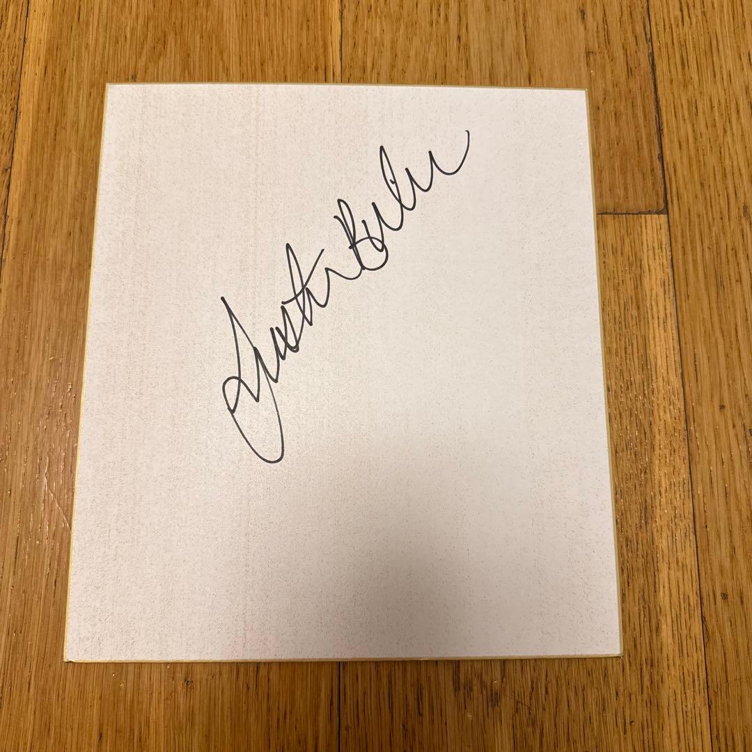 ジャスティン・ビーバー　Justin Bieber 生サイン色紙 2026年最新】ジャスティンビーバー サインの人気アイテム - メルカリ