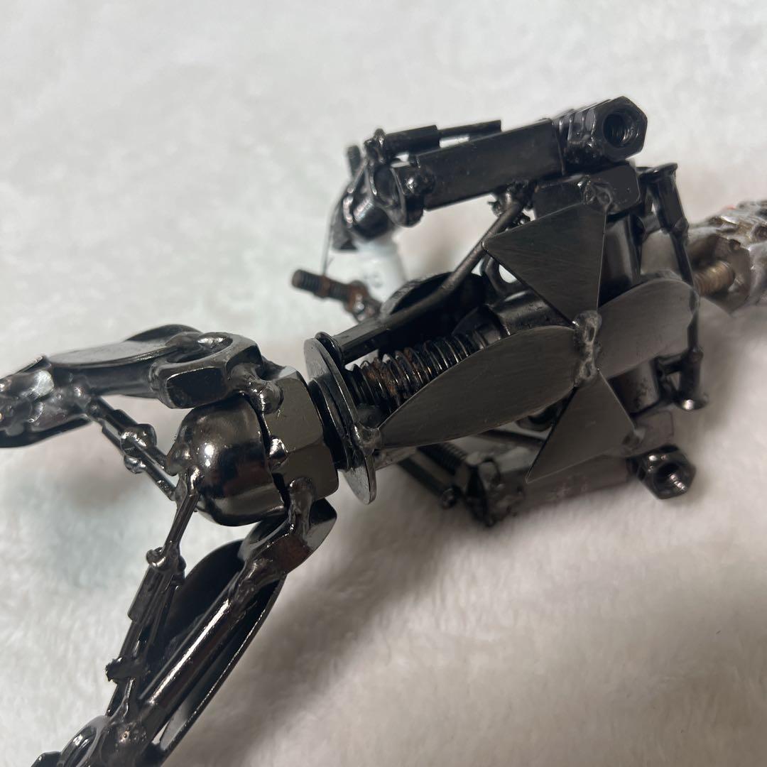 メタルアート ターミネーター 廃材 スクラップ ナット ロボット