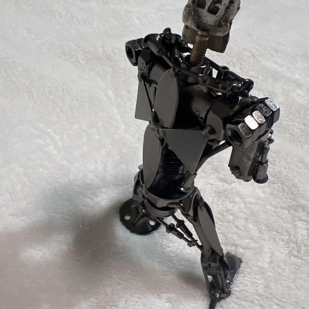 メタルアート ターミネーター 廃材 スクラップ ナット ロボット