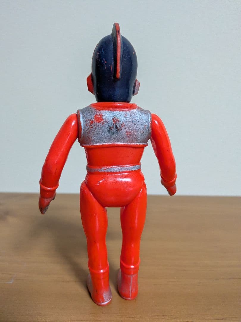 当時もの難あり】米澤玩具 ソフビ 突撃ヒューマン 右腕間着破損 - メルカリ