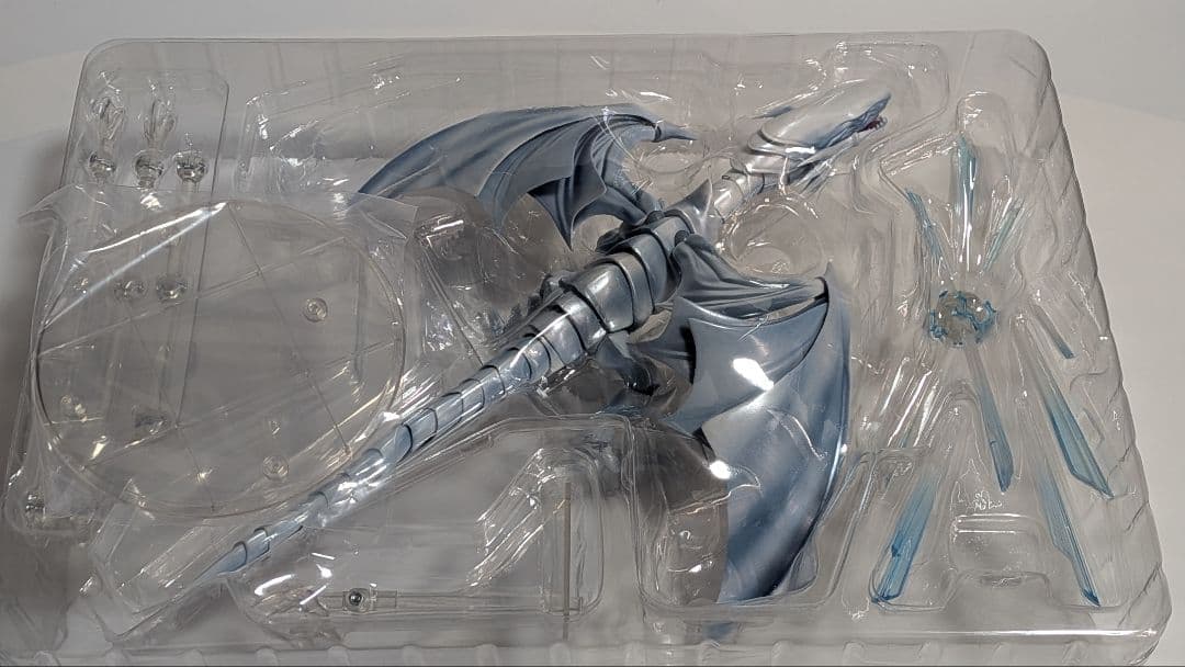 S.H.MonsterArts 青眼の白龍 ブルーアイズホワイトドラゴン