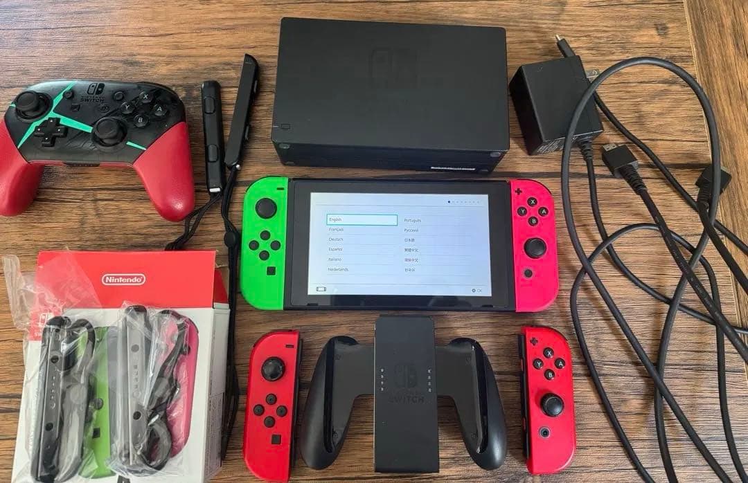 NintendoSwitch本体 スーパーマリオ オデッセイ キャリングケース付 Amazon.co.jp: Nintendo Switchキャリングケース スーパーマリオ