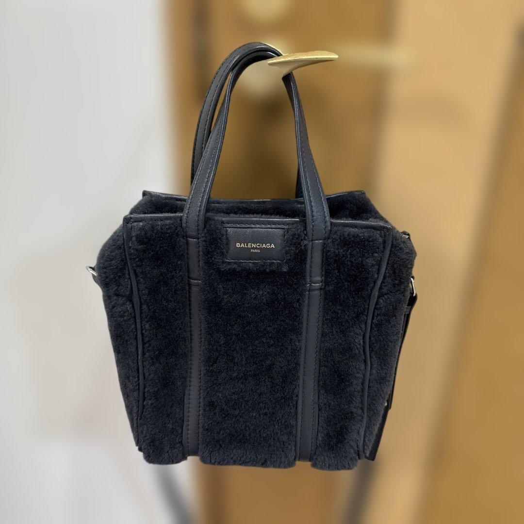 【最終値下げ】バレンシアガ バザール　ボア　2way バッグ 楽天市場】美品 BALENCIAGA バレンシアガ バザールショッパー ブラック