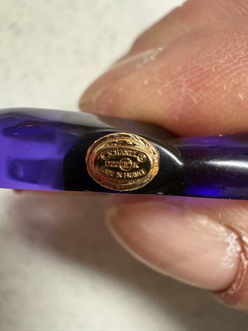 綺麗な紫 CHANELブローチ1週間限定‼️ 綺麗な紫 CHANELブローチ1週間