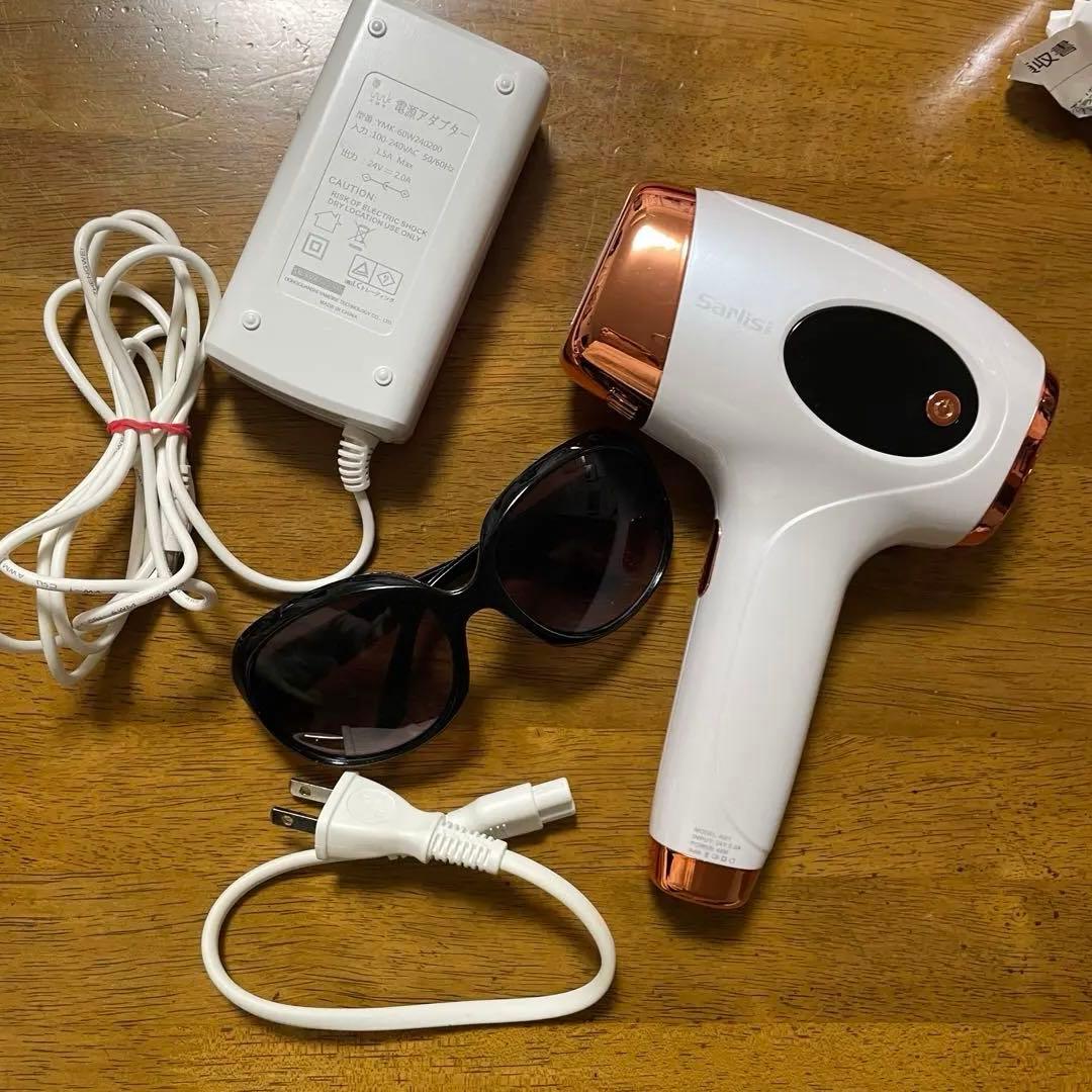 脱毛器 ホワイト/ローズゴールド サングラス付き - メルカリ