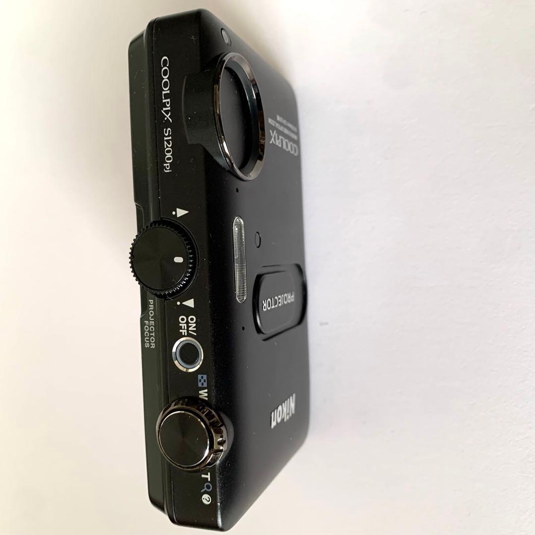 《値引出品》 Nikon COOLPIX S1200pj カメラ　 【中古美品】
