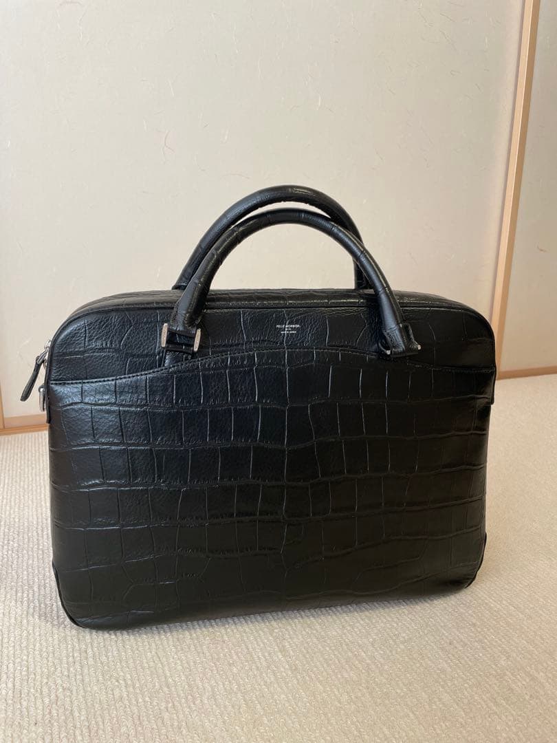 美品　ペッレモルビダ　バーニーズ別注　ビジネスバッグ　黒 バーニーズ ニューヨーク限定アイテム発売のお知らせ