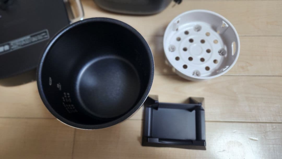 アイリスオーヤマ 電気圧力鍋 3.0L 型番PMPC-REMA3