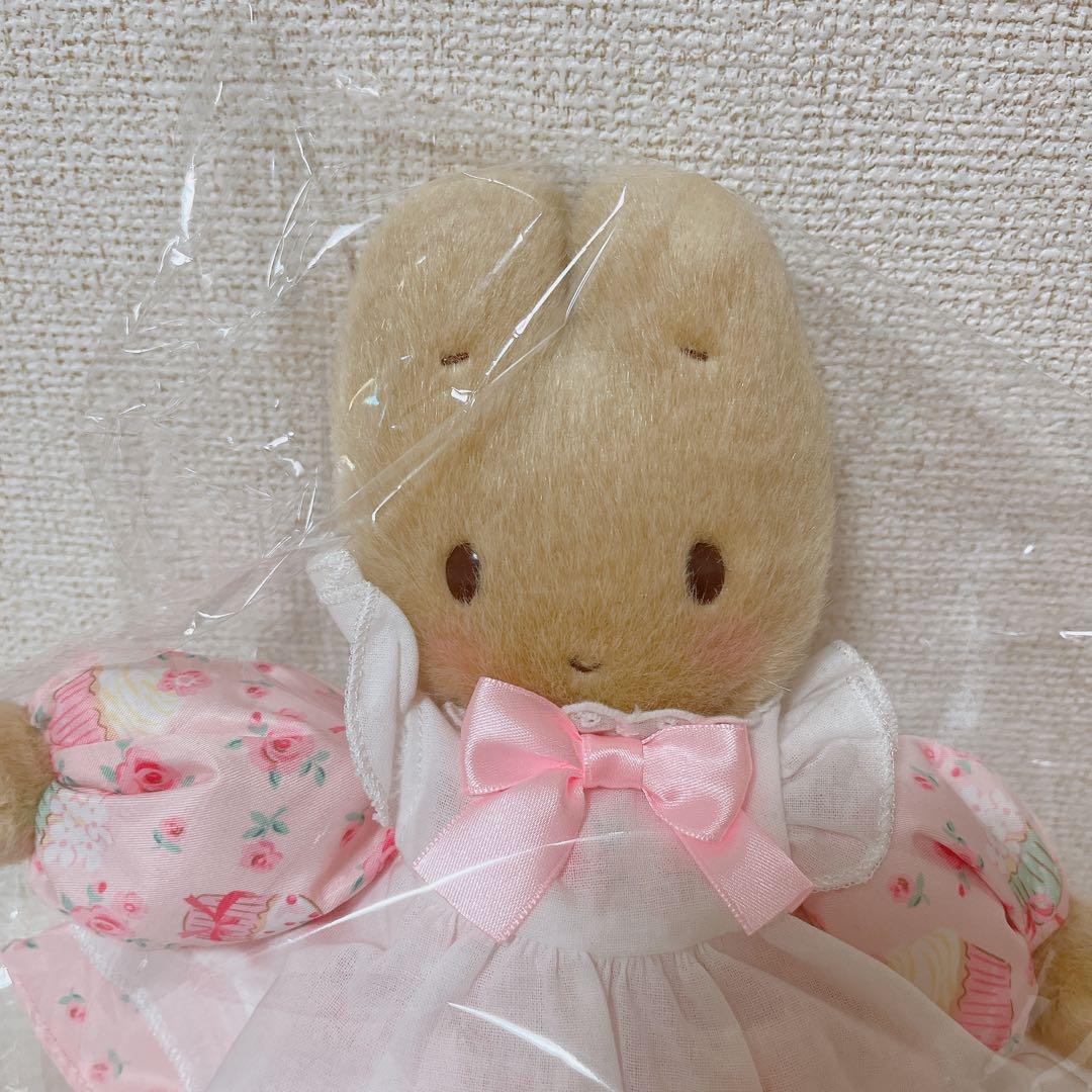 レア☆ サンリオ マロンクリーム ぬいぐるみ カップケーキ マスコット