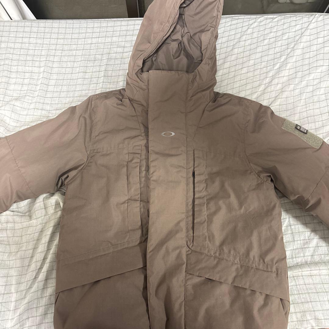 OAKLEYブラウン ダウンジャケット L 中古・古着通販】OAKLEY (オークリー) ダウンジャケット ブラウン