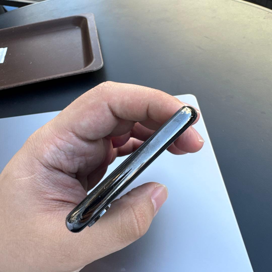 Apple iPhone X スペースグレー 本体 - メルカリ