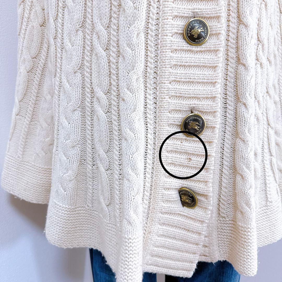 バーバリーブルーレーベル ケーブルニットポンチョ 金ボタン