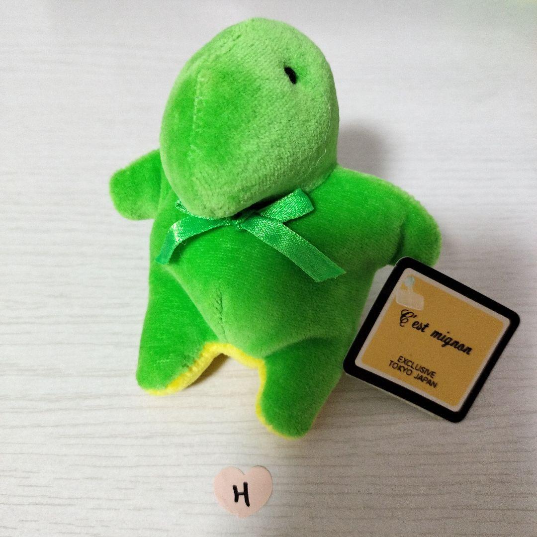 C'est mignon セミニョン ぬいぐるみ 緑 恐竜 ドラゴン DFGHI - メルカリ