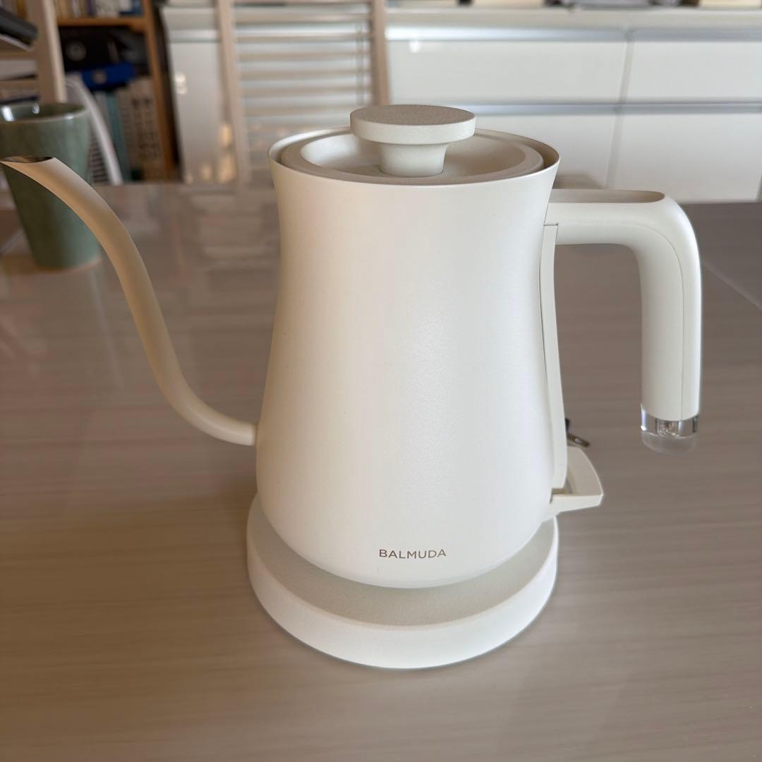 BALMUDA The Pot ホワイト 電気ケトル バルミューダ 電気ケトル BALMUDA The Pot（バルミューダ ザ・ポット） ホワイト