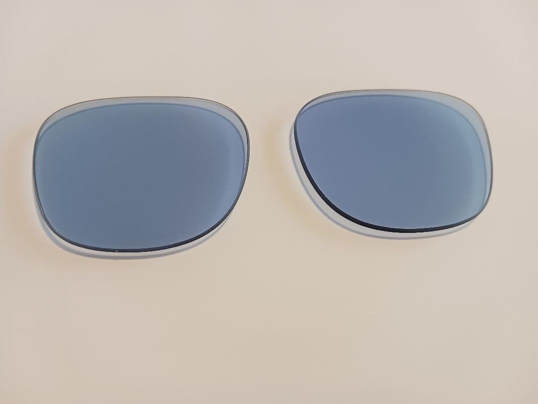 金子眼鏡店、青色楕円形メガネレンズ 反射防止コーティング