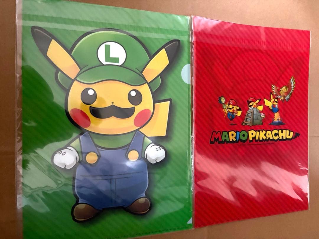 クリアファイル　マリオピカチュウ　ルイージピカチュウ マリオピカチュウ可愛すぎて死ぬ…誰か買ってくれないかなぁ羨まし