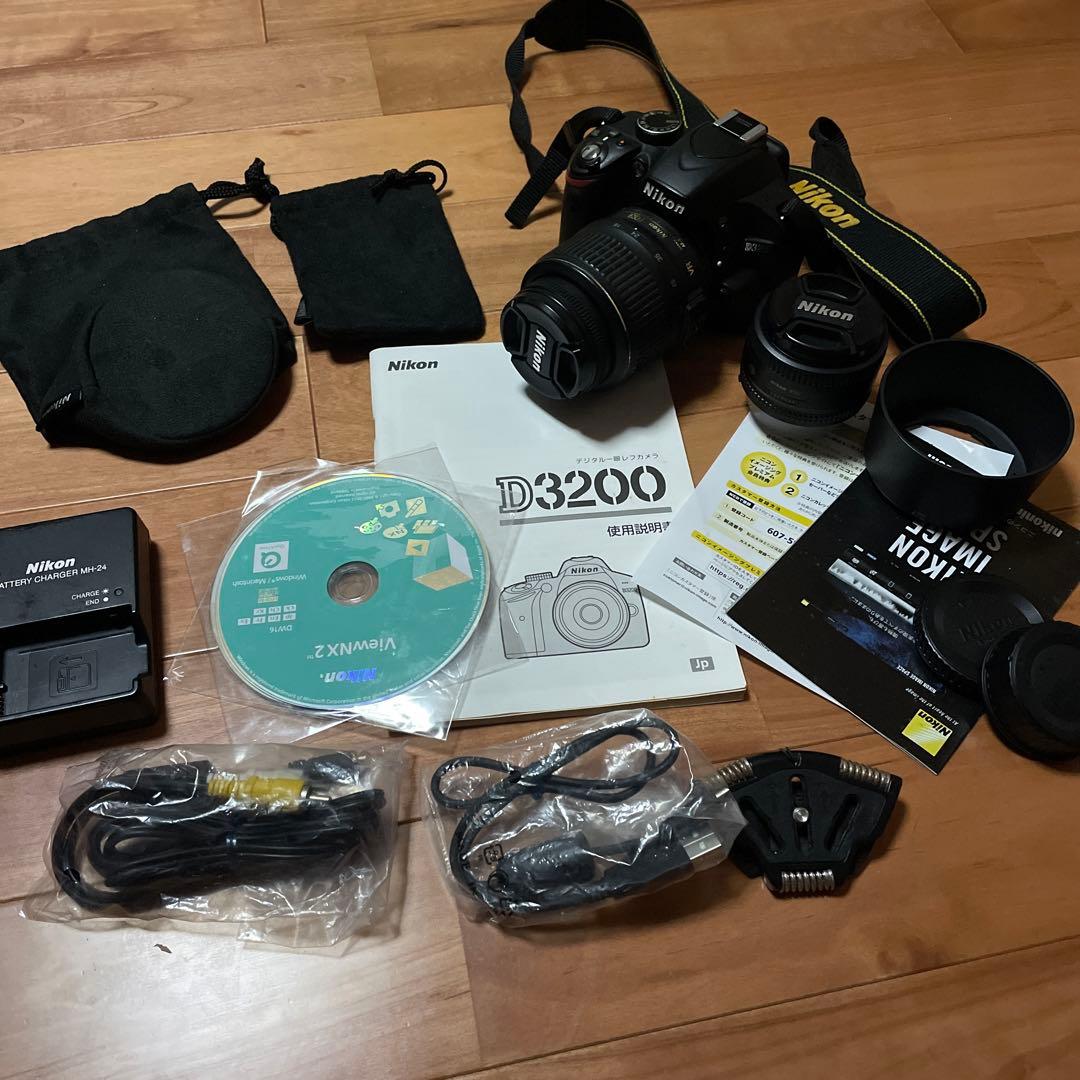 Nikon D3200 単焦点レンズ　セルフスタンド付き Amazon | Nikon デジタル一眼レフカメラ D3200 レンズキット AF-S DX